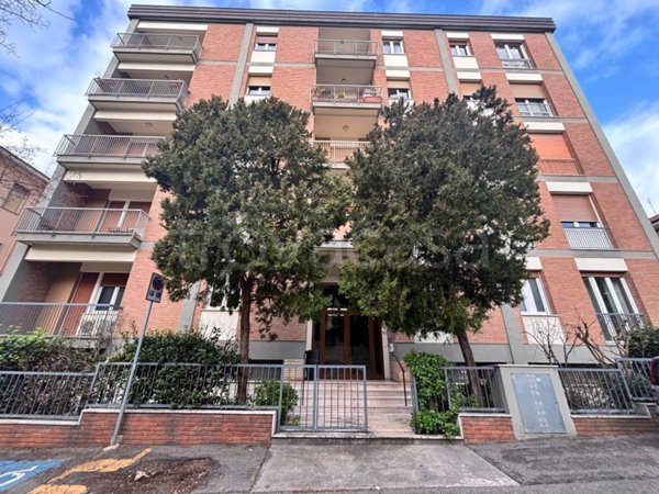 appartamento in vendita a Pesaro in zona Loreto