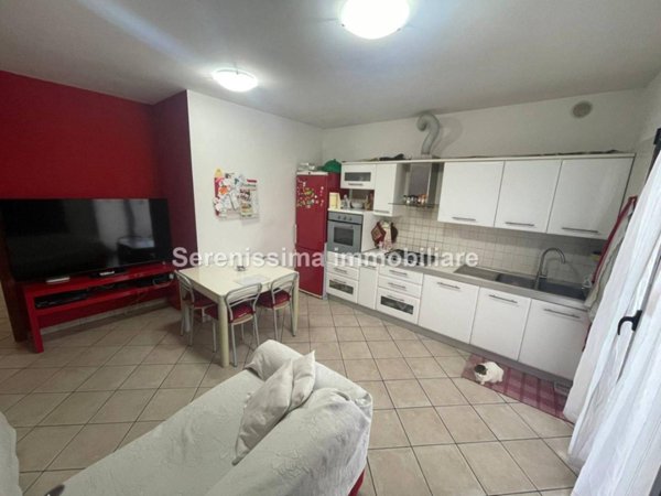 appartamento in vendita a Pesaro in zona Ginestreto