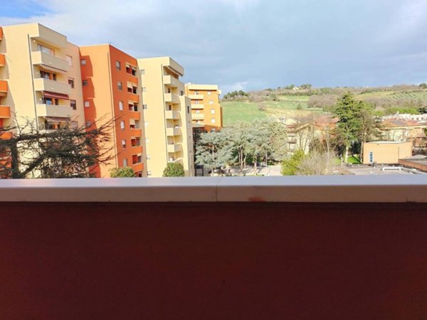 appartamento in vendita a Pesaro in zona Vismara