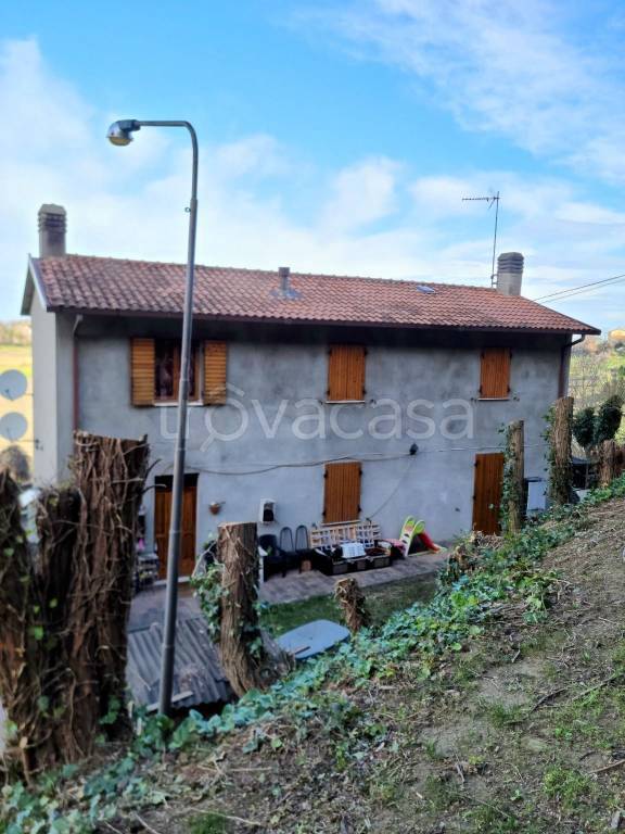 casa indipendente in vendita a Pesaro in zona Villa Ceccolini