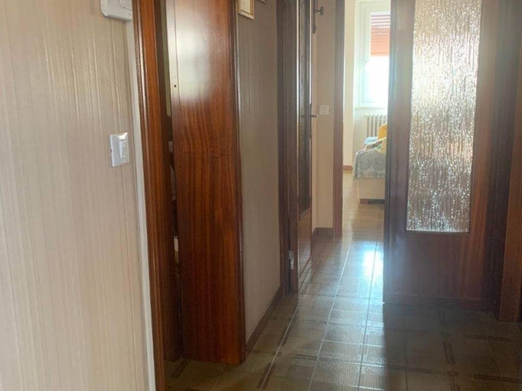 appartamento in vendita a Pesaro in zona Cattabrighe