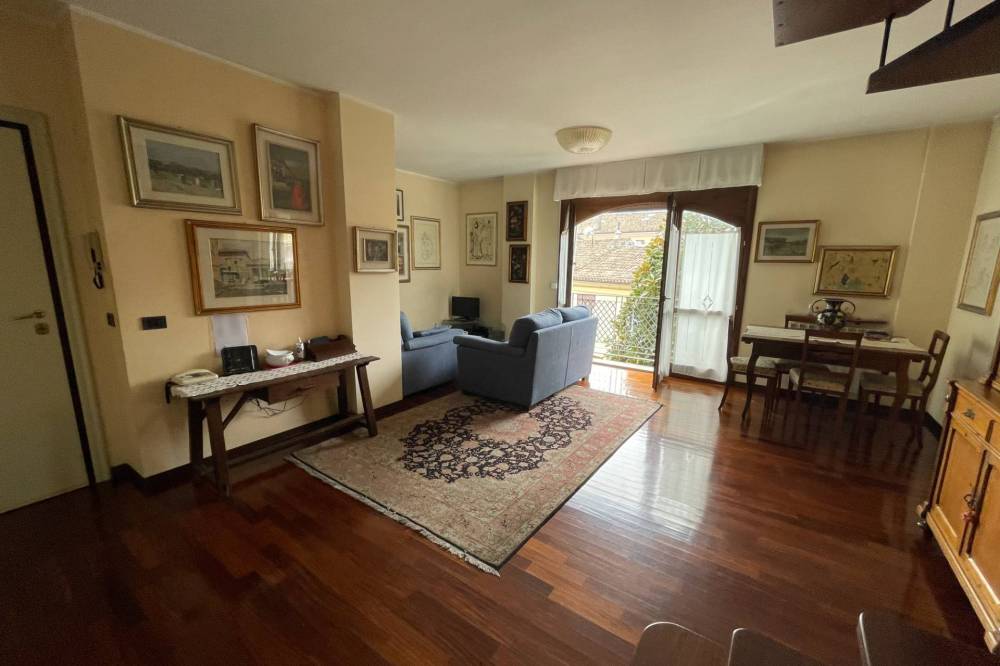 appartamento in vendita a Pesaro in zona Centro Città