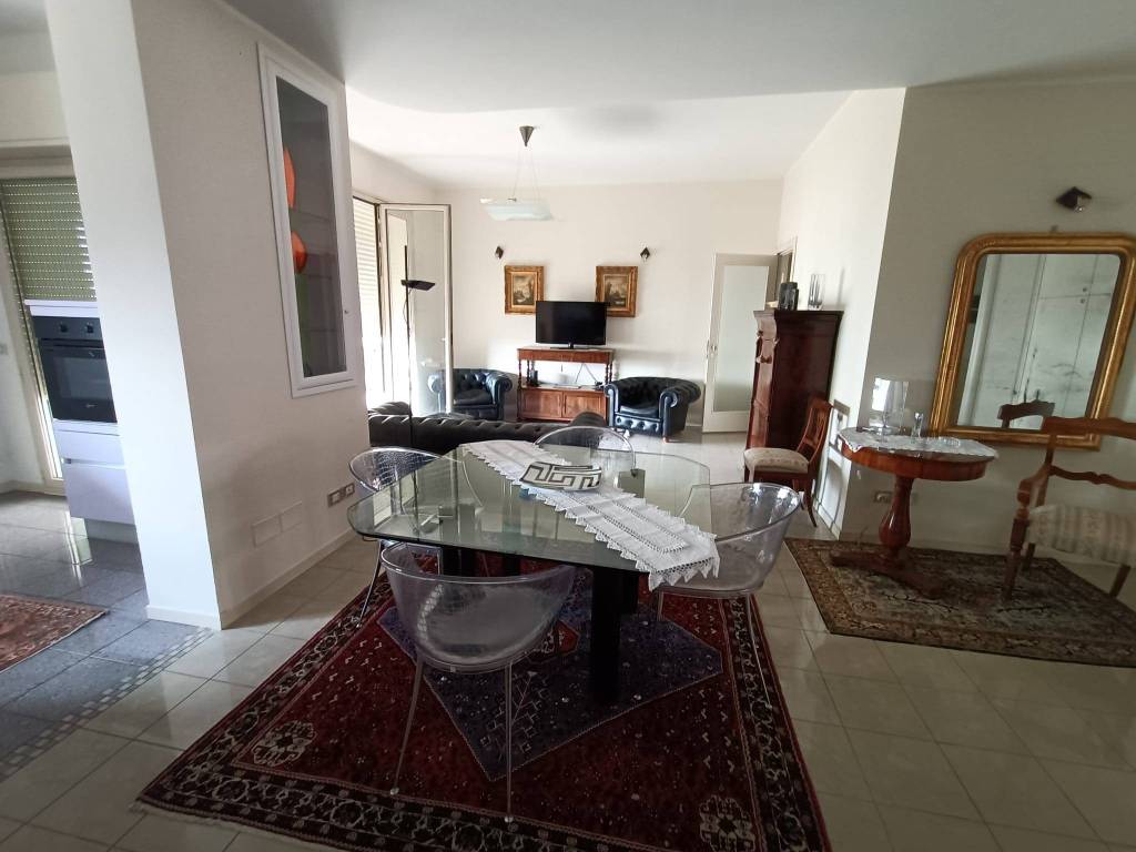 appartamento in vendita a Pesaro in zona Mare