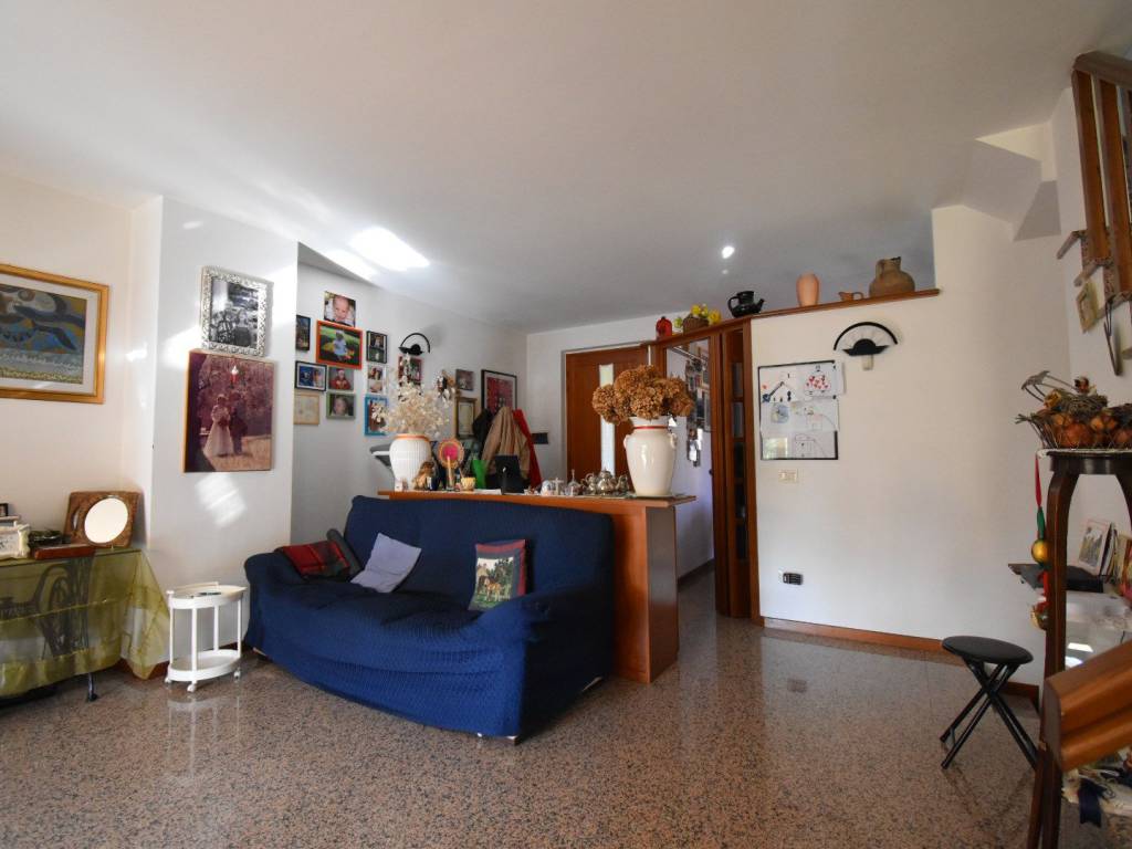 casa indipendente in vendita a Pesaro in zona Santa Maria dell'Arzilla