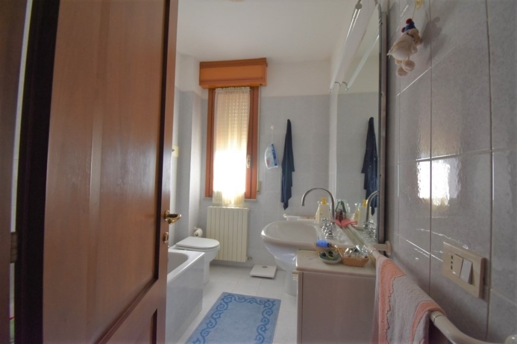 appartamento in vendita a Pesaro in zona Santa Maria dell'Arzilla