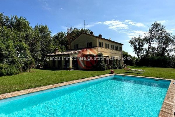 casa indipendente in vendita a Pesaro in zona Candelara