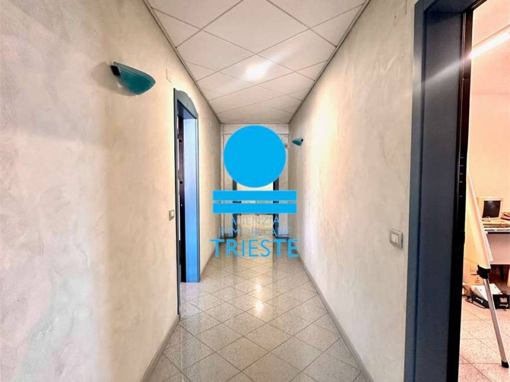 ufficio in vendita a Pesaro