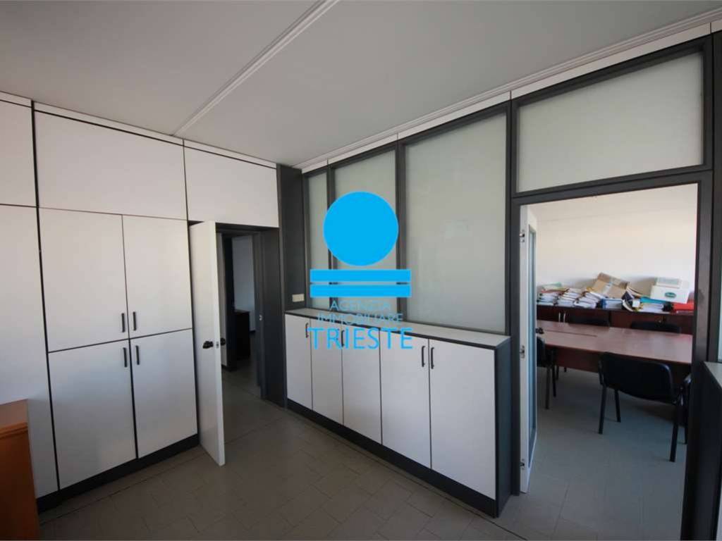 ufficio in vendita a Pesaro