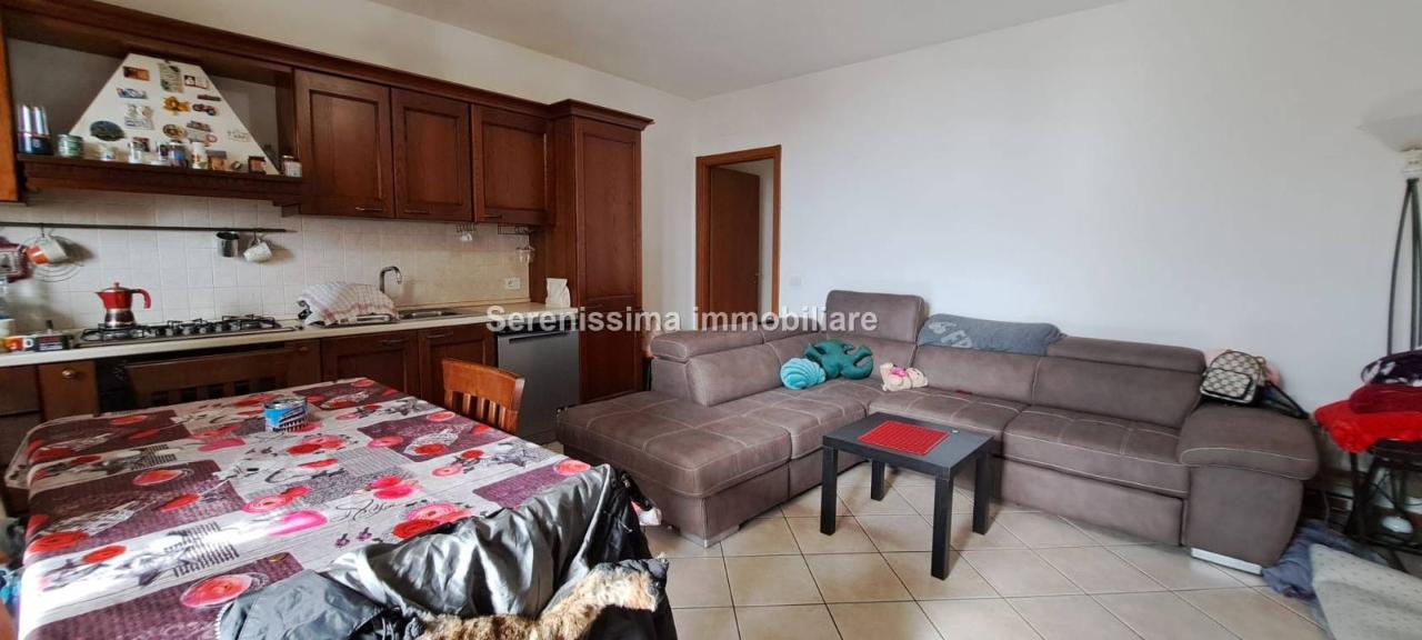 appartamento in vendita a Pesaro in zona Ginestreto
