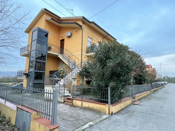 appartamento in vendita a Pesaro in zona Borgo Santa Maria