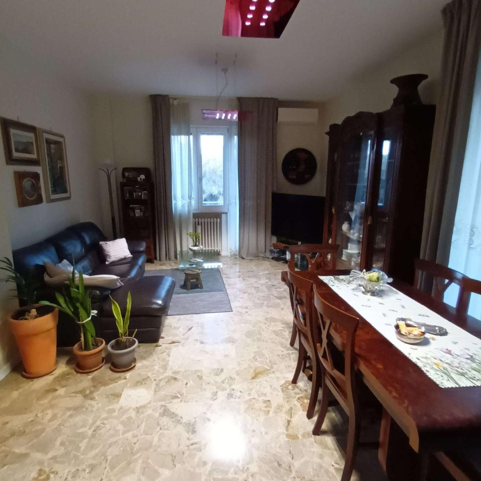 appartamento in vendita a Pesaro in zona Mare