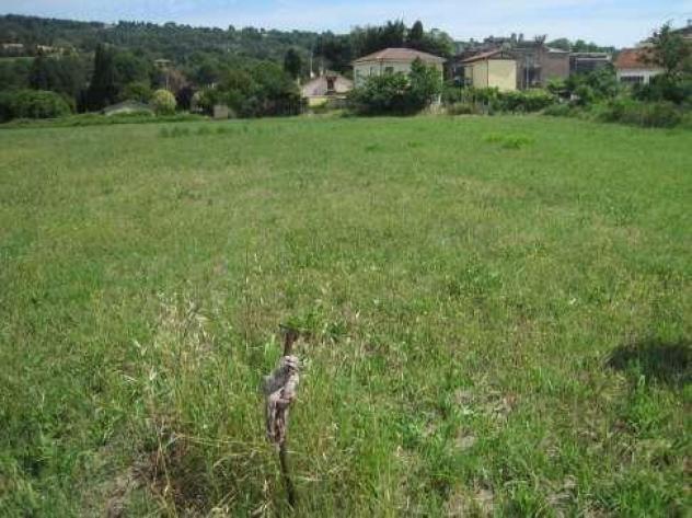 terreno edificabile in vendita a Pesaro