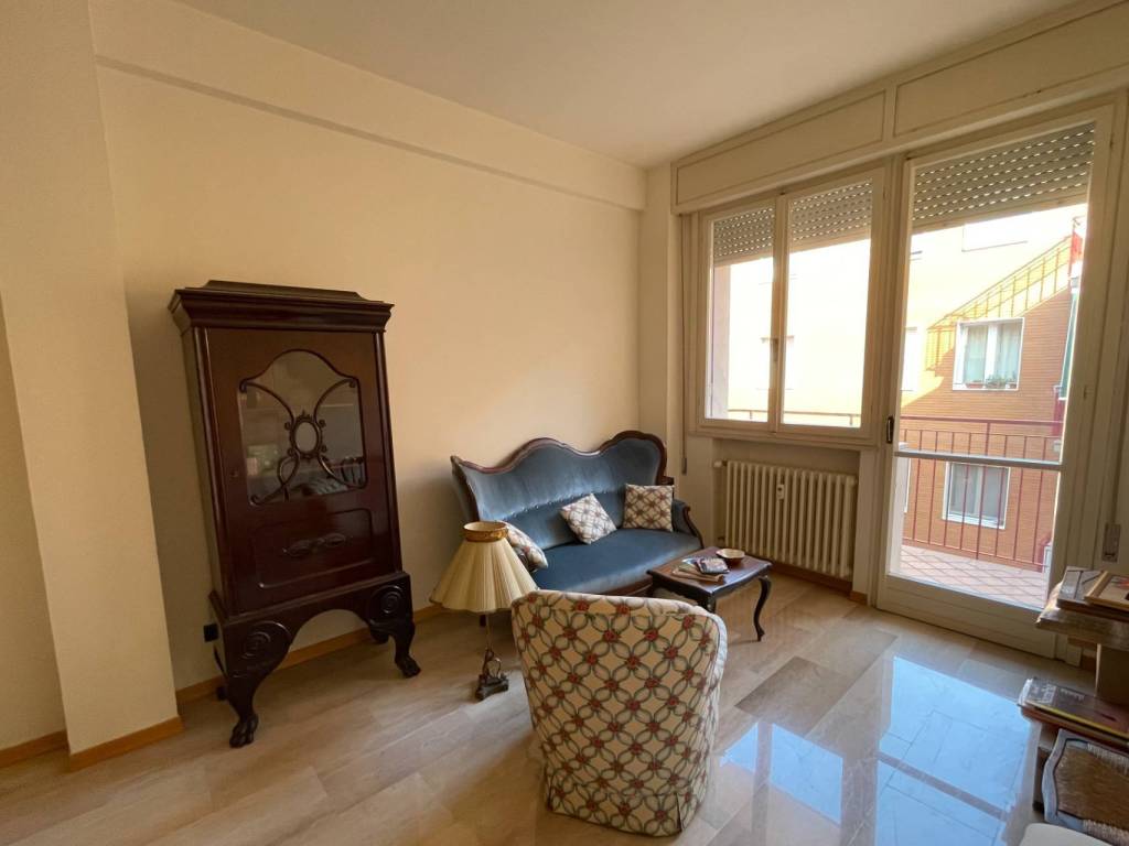 appartamento in vendita a Pesaro in zona Centro Città