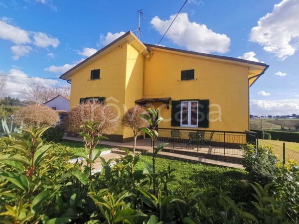casa indipendente in vendita a Pesaro in zona Novilara