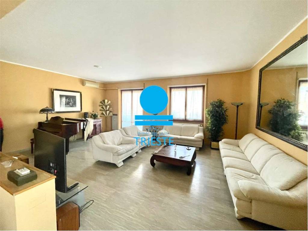 appartamento in vendita a Pesaro in zona Centro Città