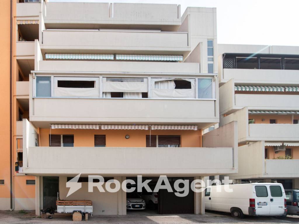 appartamento in vendita a Pesaro in zona Borgo Santa Maria
