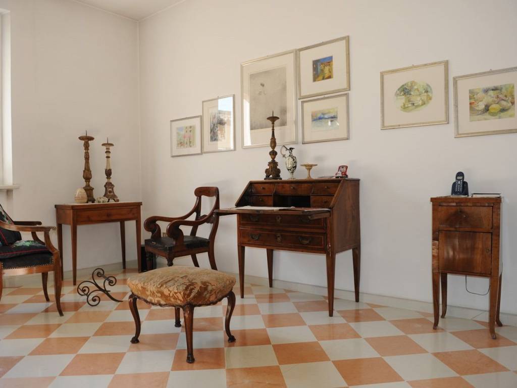 appartamento in vendita a Pesaro in zona Centro Città