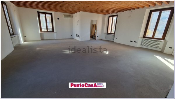 appartamento in vendita a Pesaro in zona Centro Città