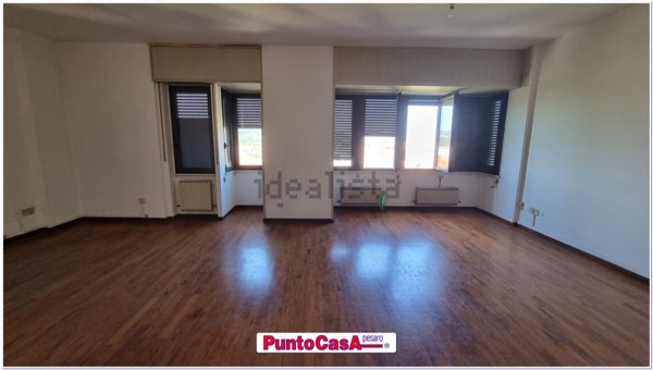 appartamento in vendita a Pesaro in zona Centro Città