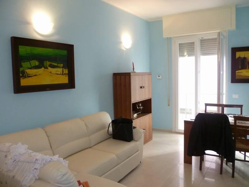 appartamento in vendita a Pesaro in zona Centro Città