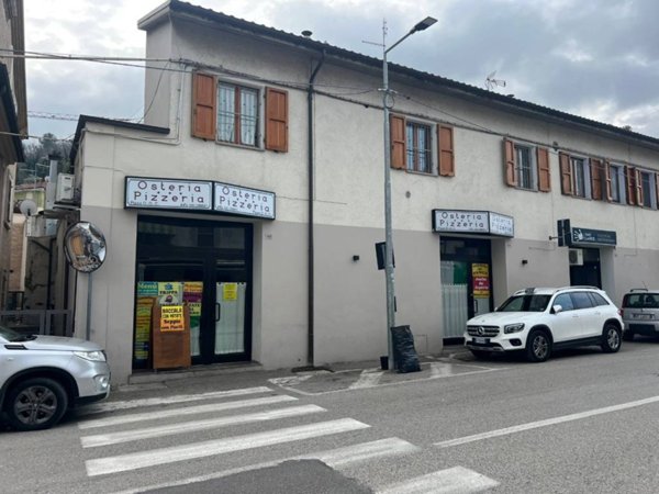negozio in vendita a Pesaro in zona Villa Fastiggi