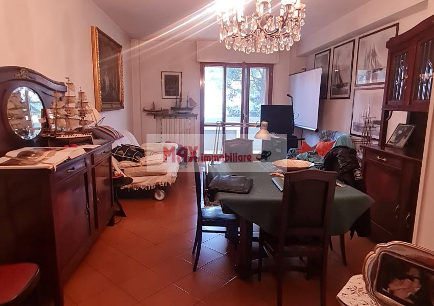casa indipendente in vendita a Pesaro