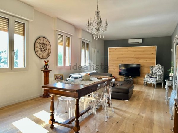 appartamento in vendita a Pesaro in zona Centro Città