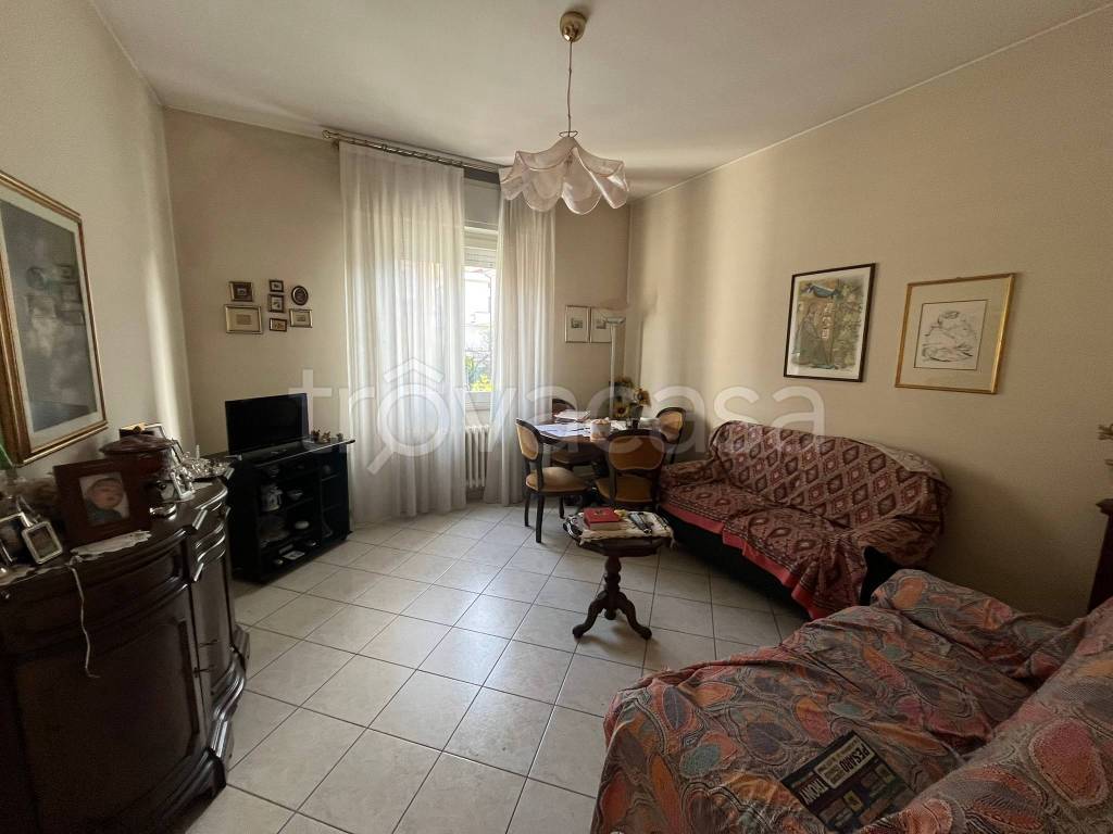 appartamento in vendita a Pesaro in zona Centro Città