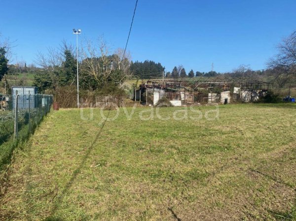 locale commerciale in vendita a Pesaro in zona Villa Fastiggi