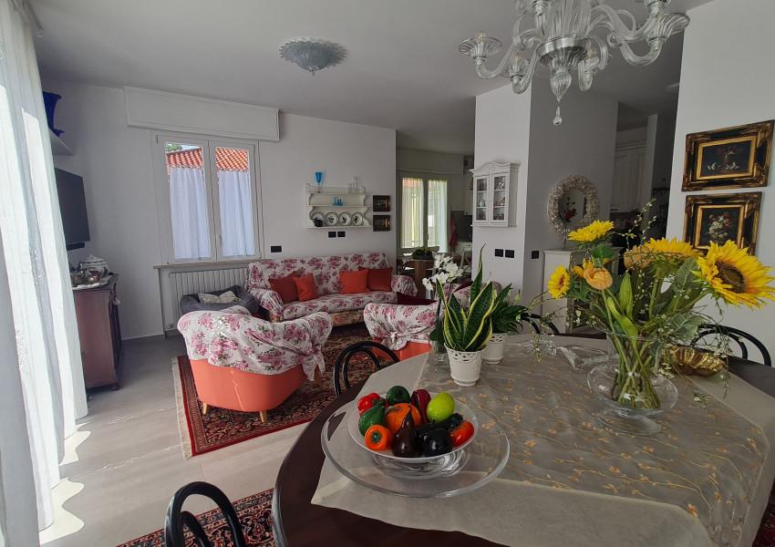 appartamento in vendita a Pesaro in zona Vismara