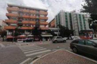 ufficio in vendita a Pesaro