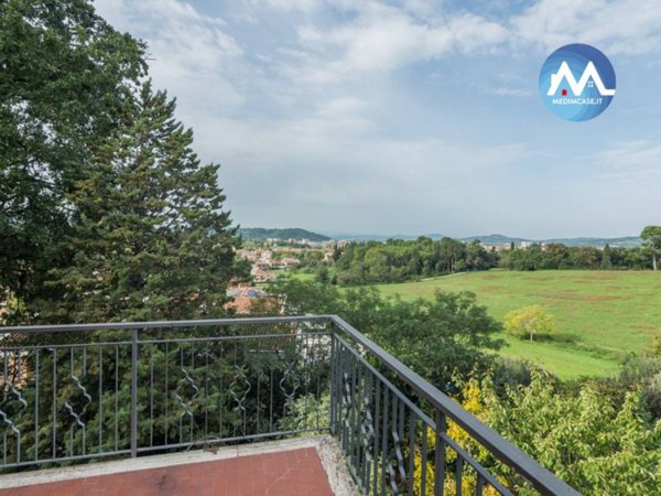 casa indipendente in vendita a Pesaro in zona Muraglia