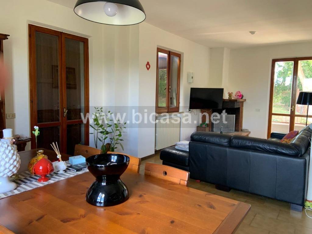 casa indipendente in vendita a Pesaro in zona Santa Veneranda