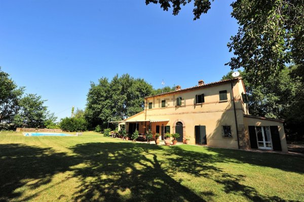 casa indipendente in vendita a Pesaro
