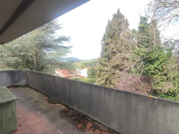 casa indipendente in vendita a Pesaro in zona Montegranaro
