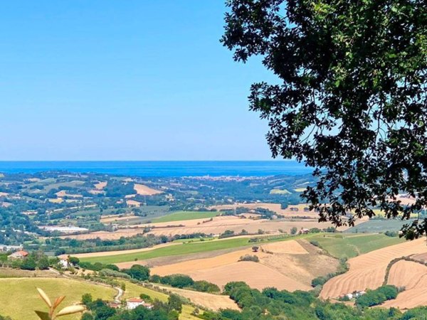 casa indipendente in vendita a Pesaro in zona Monteciccardo