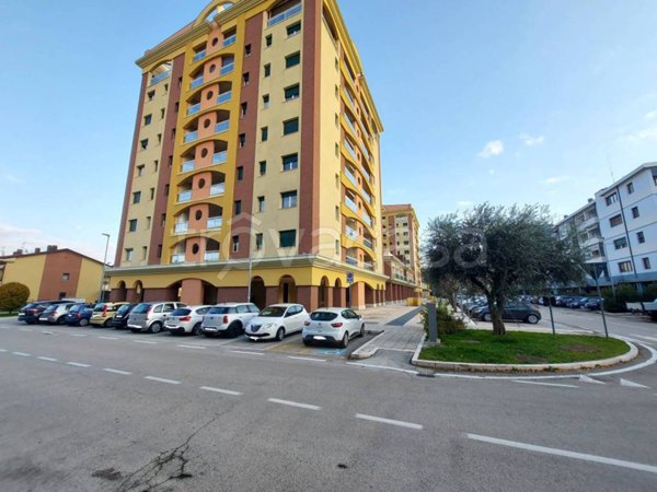 appartamento in vendita a Pesaro in zona Santa Veneranda