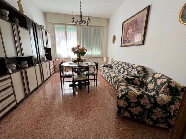 casa indipendente in vendita a Pesaro in zona Centro Città