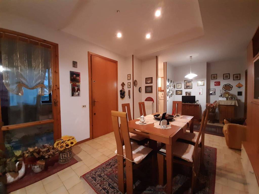appartamento in vendita a Pesaro in zona Villa Ceccolini