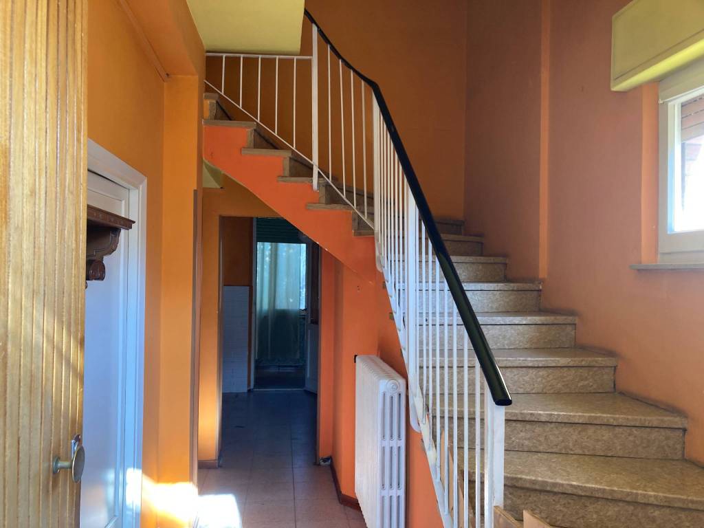 casa indipendente in vendita a Pesaro in zona Santa Veneranda