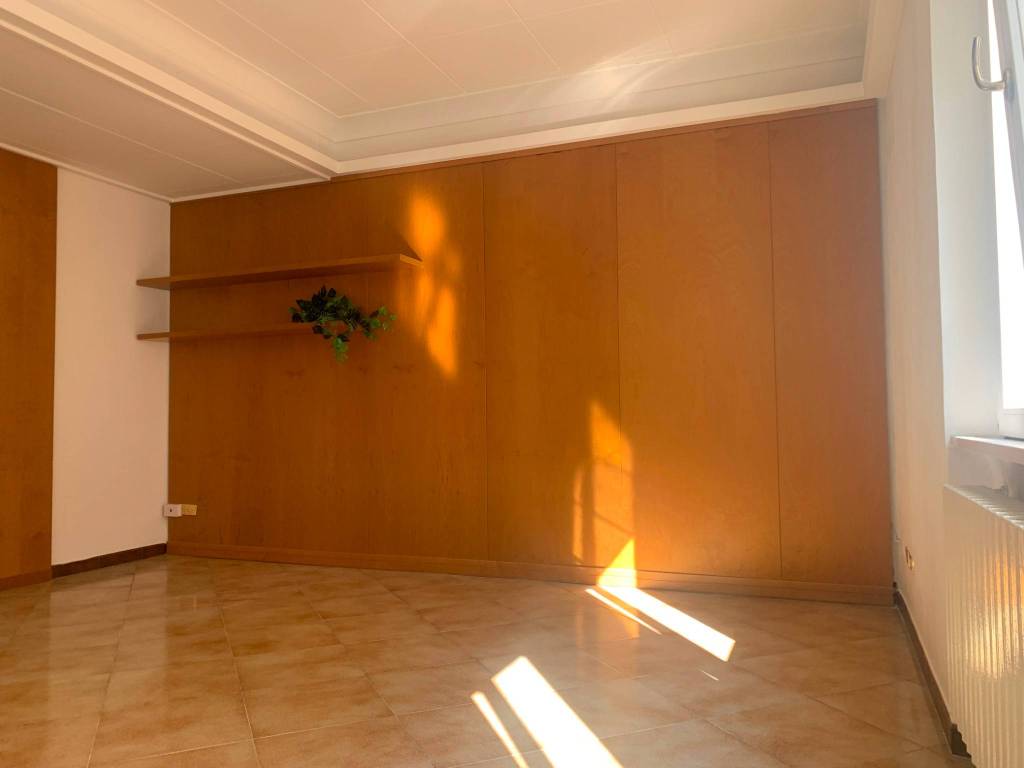 appartamento in vendita a Pesaro in zona Centro Città