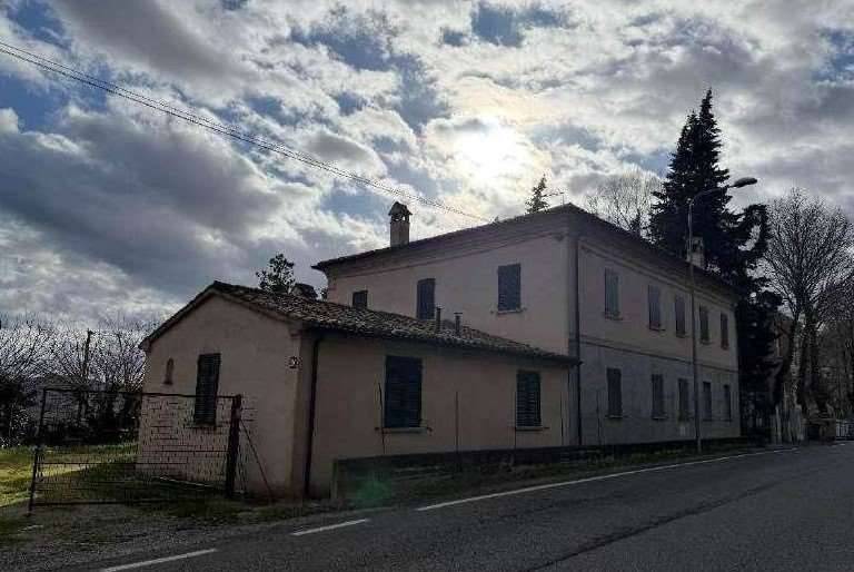 casa indipendente in vendita a Pesaro