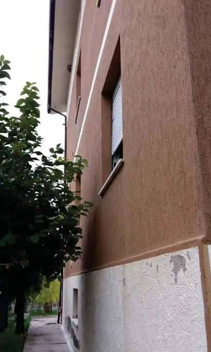 casa indipendente in vendita a Pesaro