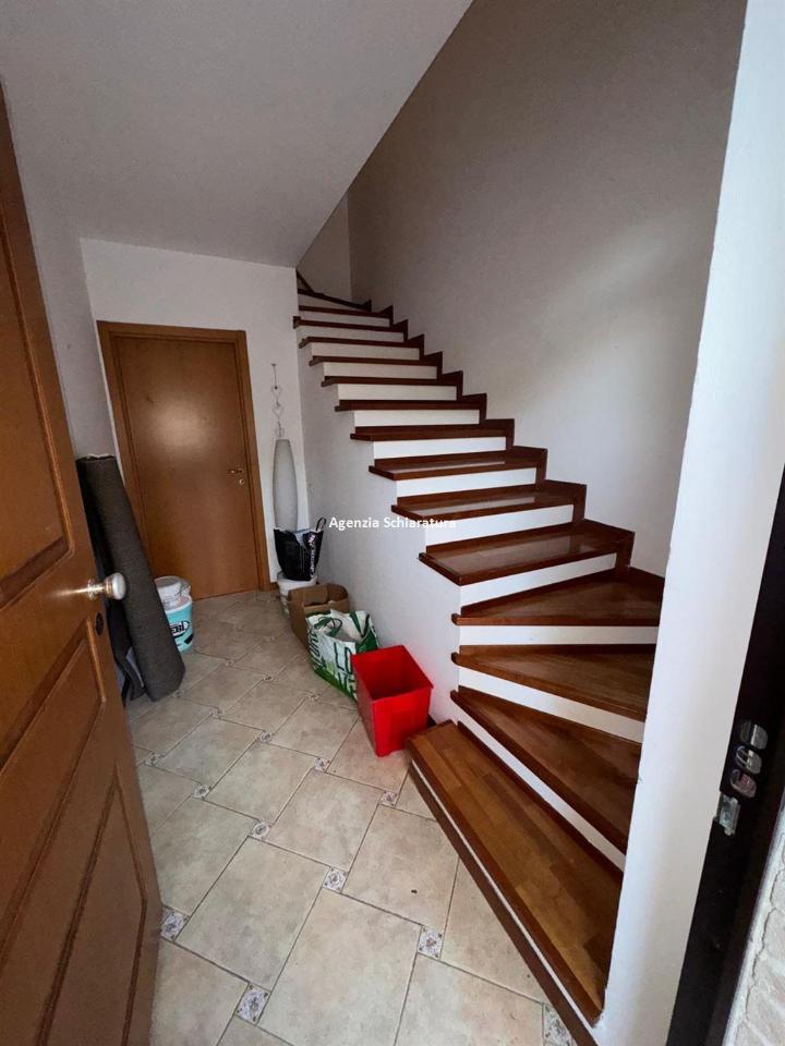 casa indipendente in vendita a Pesaro in zona Pozzo Alto