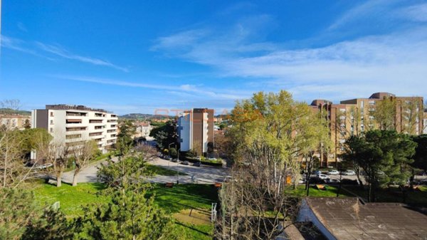 appartamento in vendita a Pesaro in zona Novilara