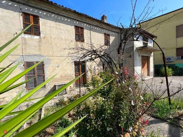 casa indipendente in vendita a Pesaro