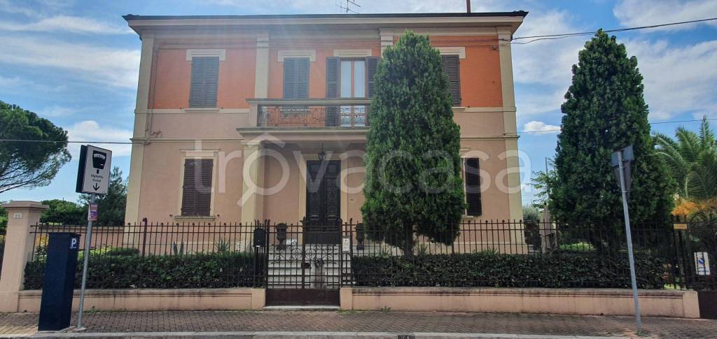 appartamento in vendita a Pesaro in zona Mare