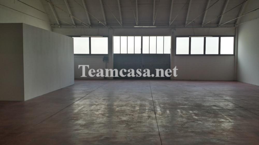 casa indipendente in vendita a Pesaro in zona Villa Fastiggi