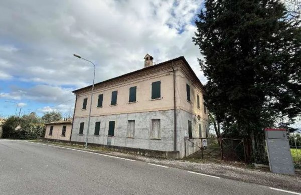 casa indipendente in vendita a Pesaro in zona Ginestreto