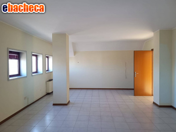 ufficio in vendita a Pesaro